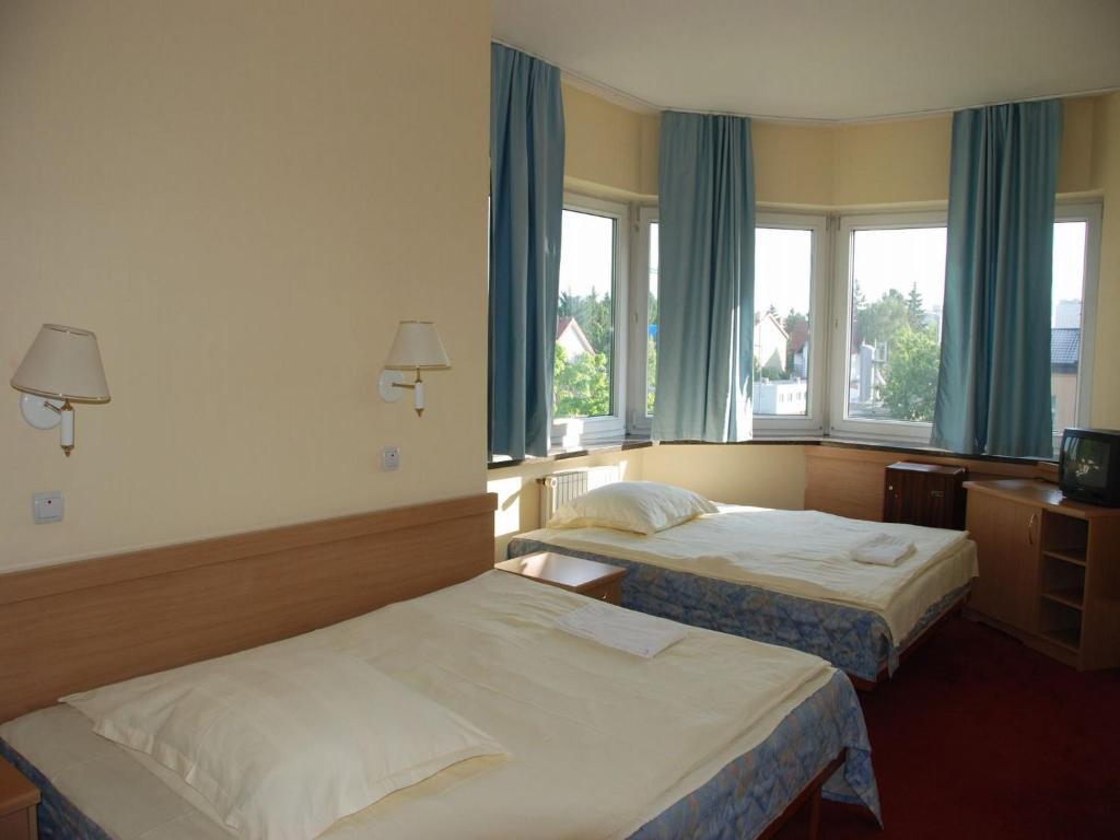 Rezydencja Parkowa Hotel วอร์ซอ ภายนอก รูปภาพ