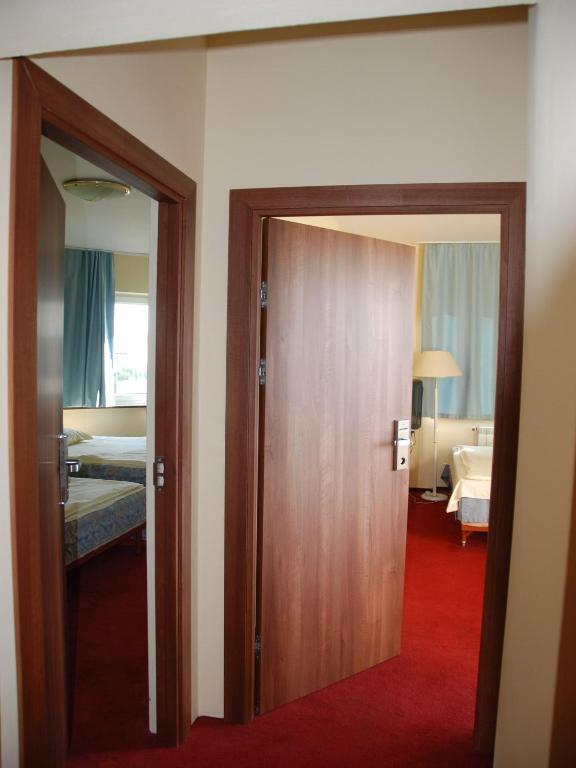 Rezydencja Parkowa Hotel วอร์ซอ ภายนอก รูปภาพ